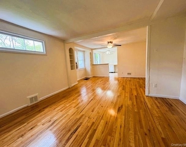 42 Hamilton Road - Photo Thumbnail 10