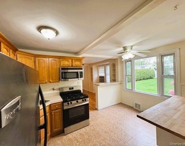 42 Hamilton Road - Photo Thumbnail 9