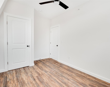 81 Market Street - Photo Thumbnail 11