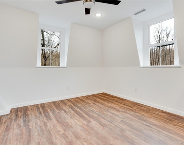 81 Market Street - Photo Thumbnail 7