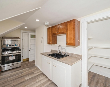 36 Tyler Avenue - Photo Thumbnail 4