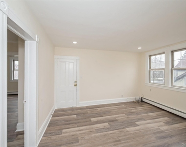 36 Tyler Avenue - Photo Thumbnail 3