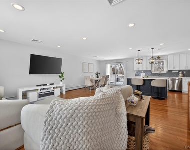 4 Millard Circle - Photo Thumbnail 9