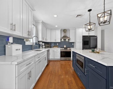 4 Millard Circle - Photo Thumbnail 13