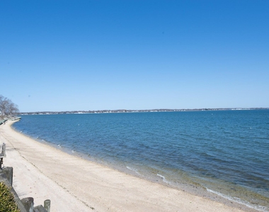 100 W Shore Drive - Photo Thumbnail 2