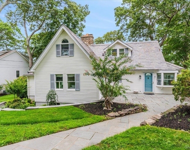 100 W Shore Drive - Photo Thumbnail 9