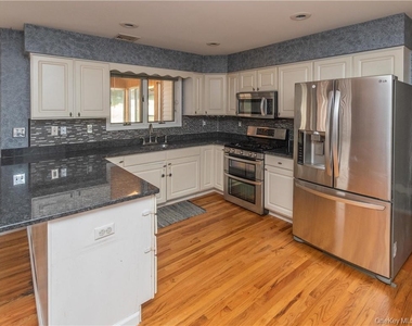 11 Peterson Road - Photo Thumbnail 3