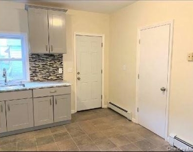 54-56 Valley Avenue - Photo Thumbnail 3