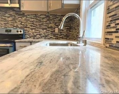 54-56 Valley Avenue - Photo Thumbnail 2