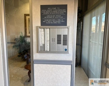 123 S Adelaide Avenue - Photo Thumbnail 25