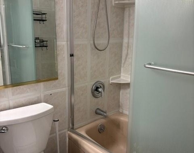 123 S Adelaide Avenue - Photo Thumbnail 11