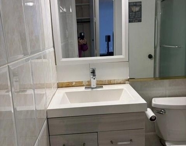 123 S Adelaide Avenue - Photo Thumbnail 10