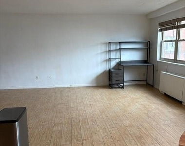 123 S Adelaide Avenue - Photo Thumbnail 18