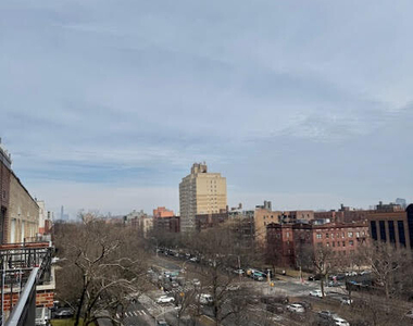 540 Ocean Parkway - Photo Thumbnail 1