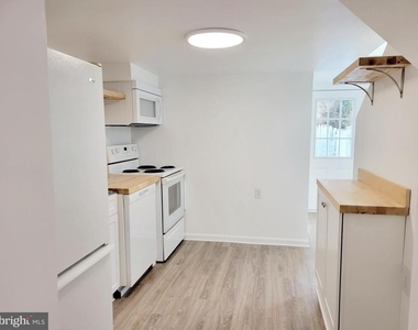 233 Kern Street - Photo Thumbnail 4
