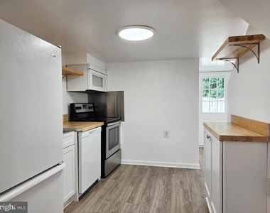 233 Kern Street - Photo Thumbnail 4