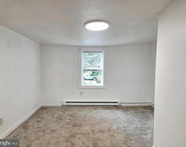 233 Kern Street - Photo Thumbnail 11