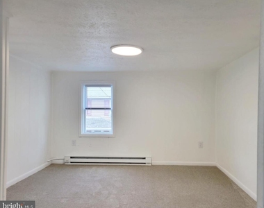 233 Kern Street - Photo Thumbnail 8