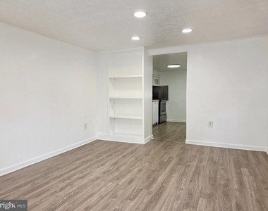 233 Kern Street - Photo Thumbnail 2