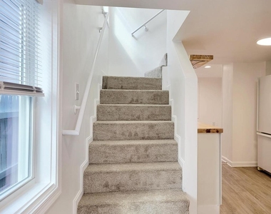 233 Kern Street - Photo Thumbnail 7