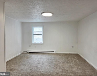 233 Kern Street - Photo Thumbnail 9