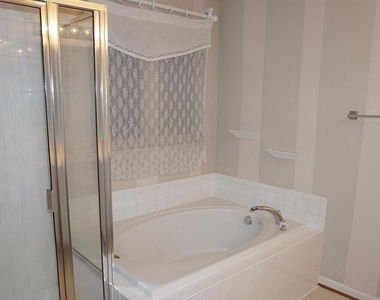 1469 Fawn Hollow Lane - Photo Thumbnail 7
