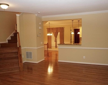 1469 Fawn Hollow Lane - Photo Thumbnail 5