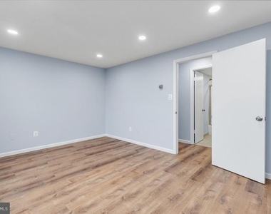 4520 King Street - Photo Thumbnail 22