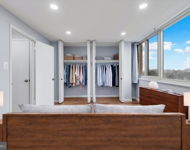 4520 King Street - Photo Thumbnail 9