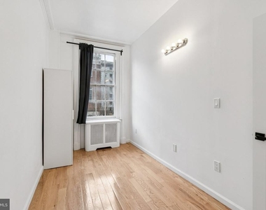 1225 Spruce Street - Photo Thumbnail 15