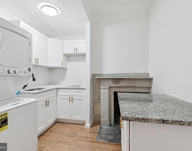 1225 Spruce Street - Photo Thumbnail 4