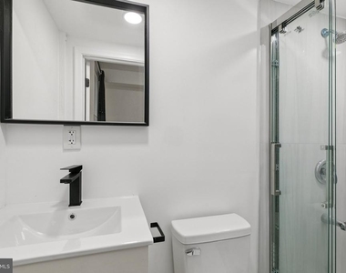 1225 Spruce Street - Photo Thumbnail 23