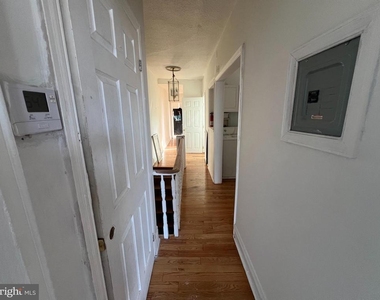 1319 S 22nd Street - Photo Thumbnail 2