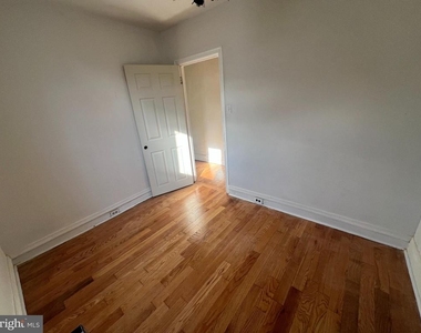1319 S 22nd Street - Photo Thumbnail 8
