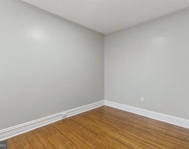 5213 Harlan Street - Photo Thumbnail 6