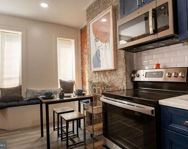 1915 N Darien Street - Photo Thumbnail 2