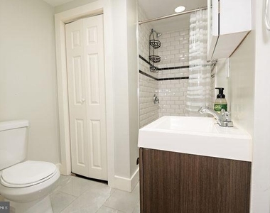 1915 N Darien Street - Photo Thumbnail 7