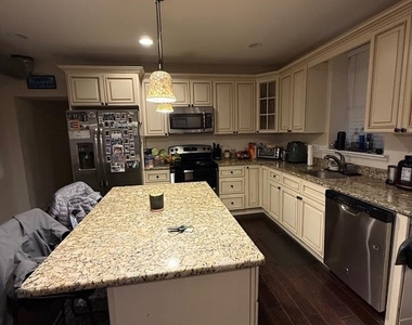 6110 Ridge Avenue - Photo Thumbnail 2