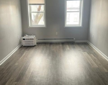 53 N Plum St - Photo Thumbnail 1