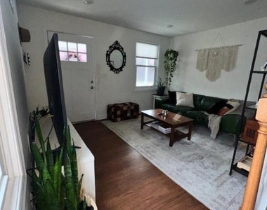 659 Downingtown Pike - Photo Thumbnail 18
