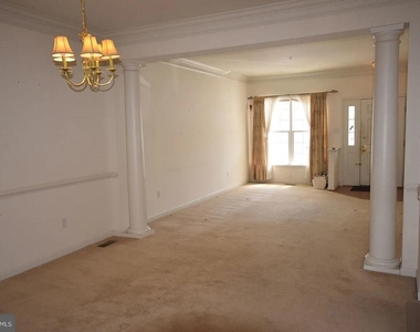 175 Fringetree Drive - Photo Thumbnail 18