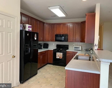 175 Fringetree Drive - Photo Thumbnail 1