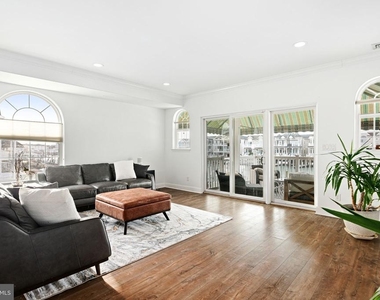 536 W Montgomery Avenue - Photo Thumbnail 23