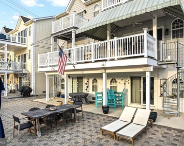 536 W Montgomery Avenue - Photo Thumbnail 2