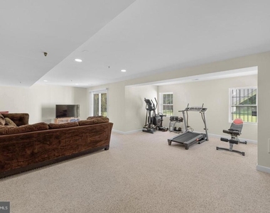 15309 Briarcliff Manor (basement) - Photo Thumbnail 3