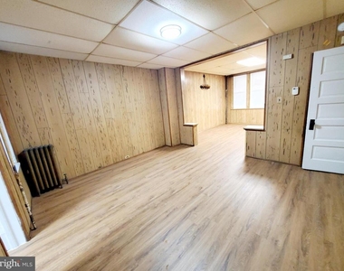 2729 Ashland Avenue - Photo Thumbnail 6