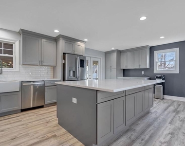 1312 Magnolia Avenue - Photo Thumbnail 8