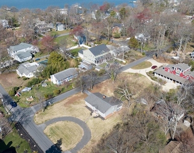 1312 Magnolia Avenue - Photo Thumbnail 3