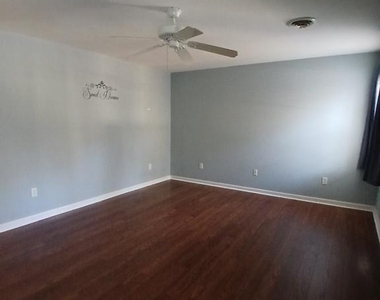 18 Greystone Drive - Photo Thumbnail 20