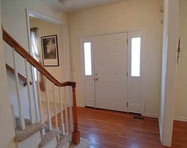 18 Greystone Drive - Photo Thumbnail 2